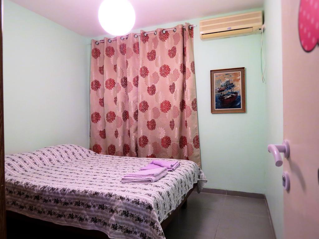 2 Bedroom Apartment In Atlit, Haifa District Eksteriør billede